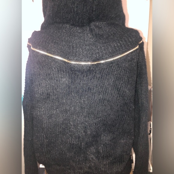 Show Me What You Got Zip Sweater - Picture 10 of 15